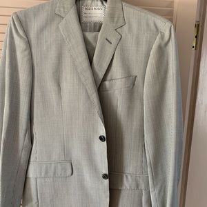 Seersucker Brooks Brothers suit.